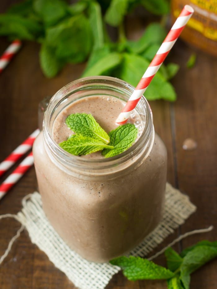 nutty-mint-chocolate-smoothie-2-7829387
